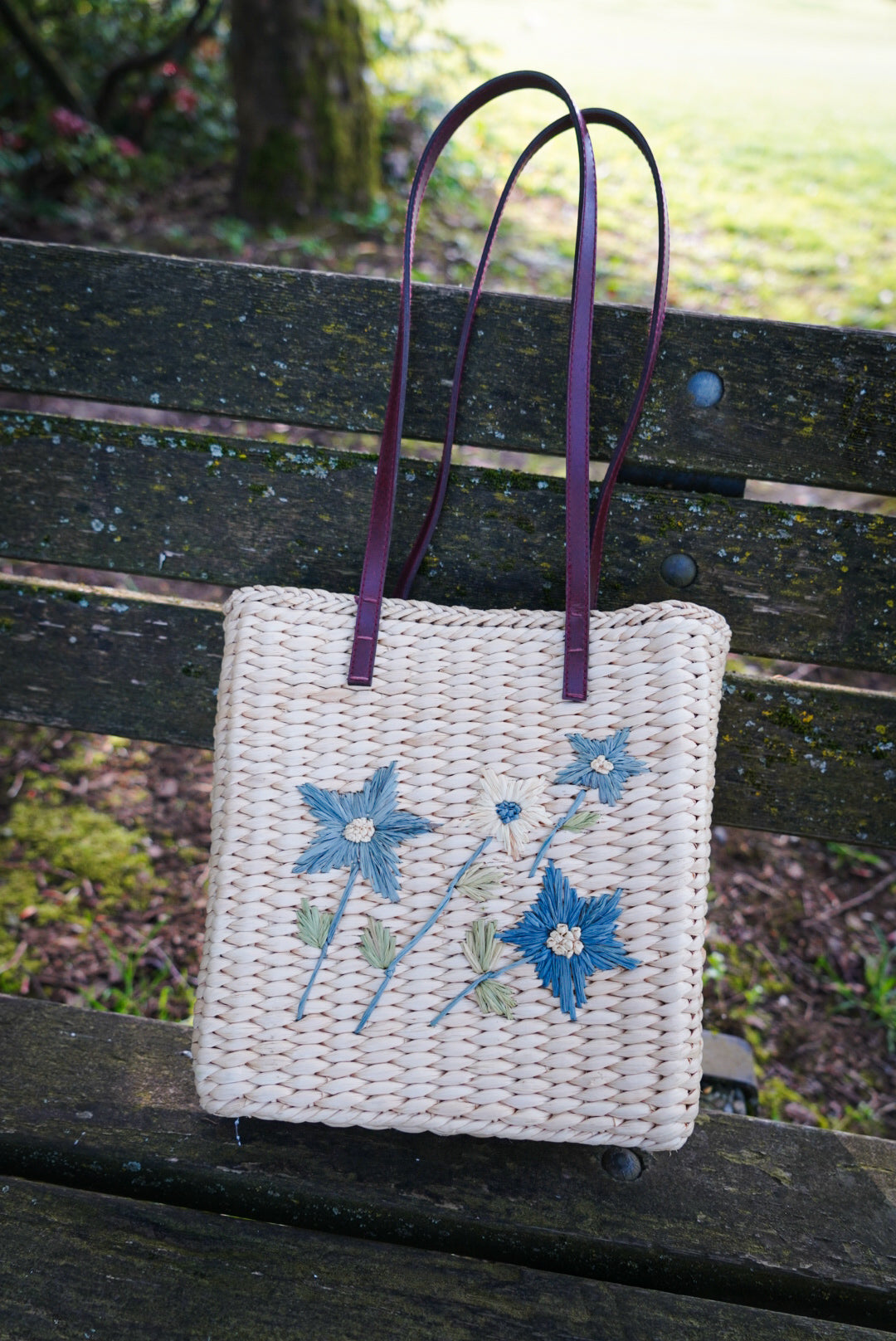 Vintage Straw Purse with Blue Flowers and Vegan Leather | Vintage Summer Purse