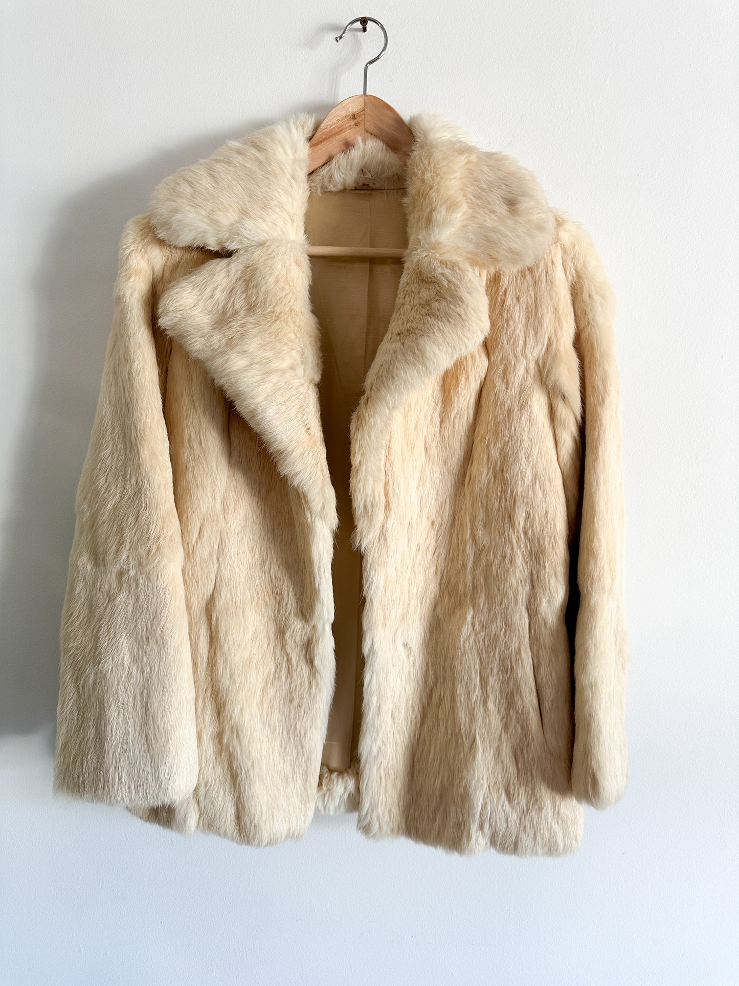 Vintage Cream Fur Coat | Size: XS | Fully Lined Fur Coat