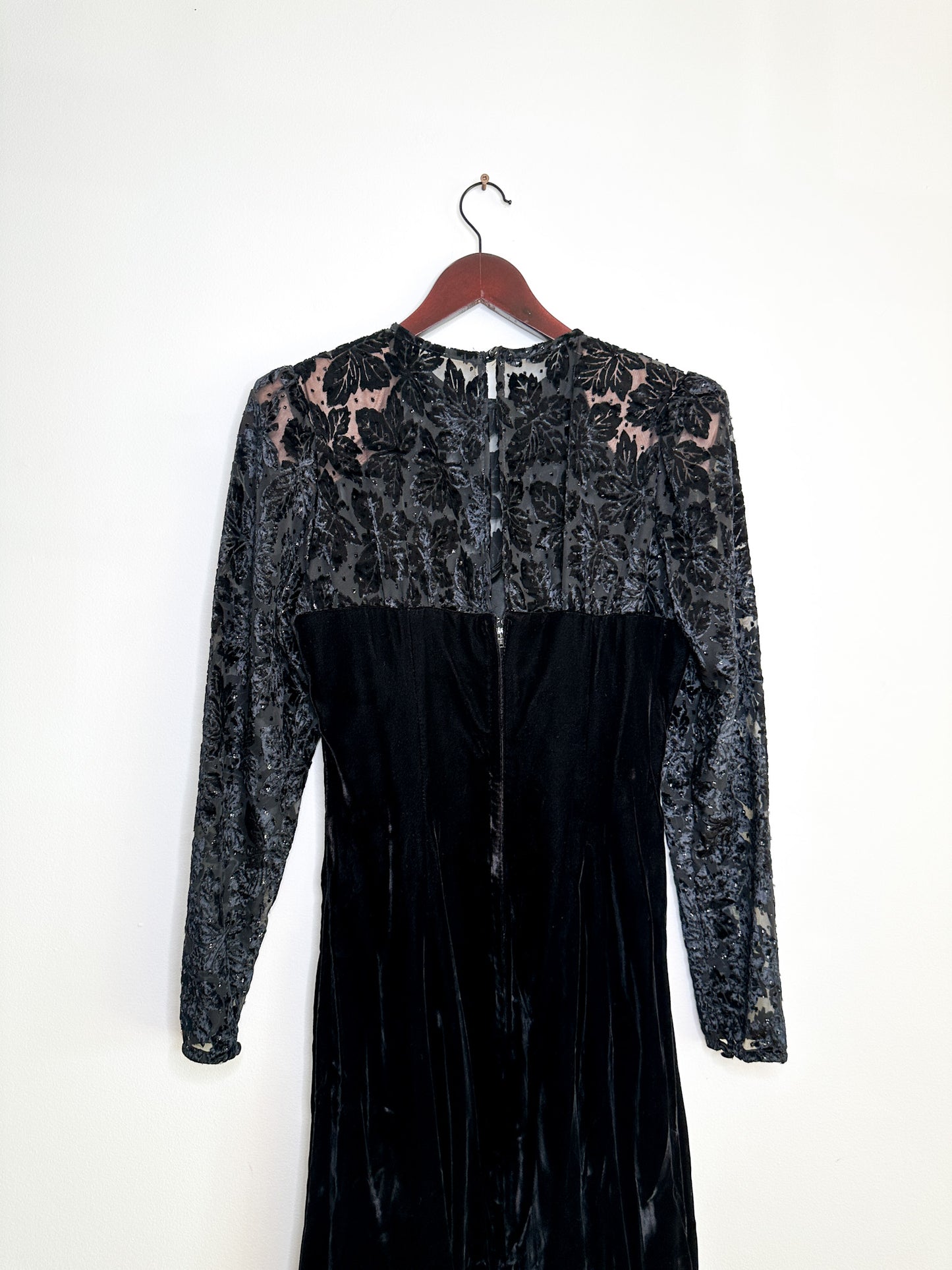 Orite Black Suede Cocktail Dress with Sheer Neckline Detail | Vintage Orite Dress | Little Black Dress |NYT DRESS| Size: 5/6 (S)