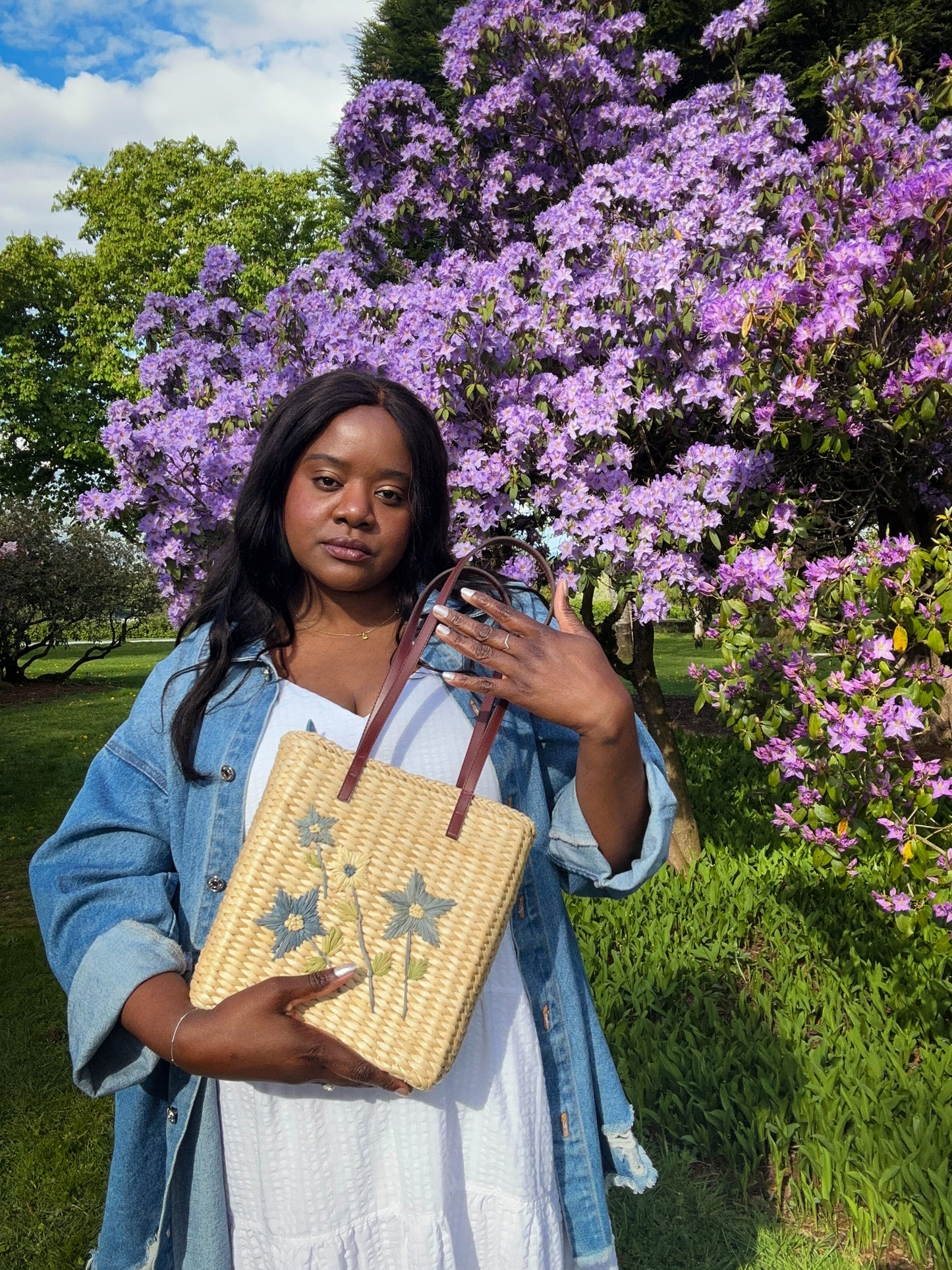 Vintage Straw Purse with Blue Flowers and Vegan Leather | Vintage Summer Purse