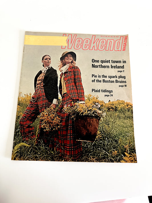 Vintage 1971 Weekend Magazine | Vol.21 No.44 - Oct. 30, 1971 | Paper Ephemera Newspaper Magazine