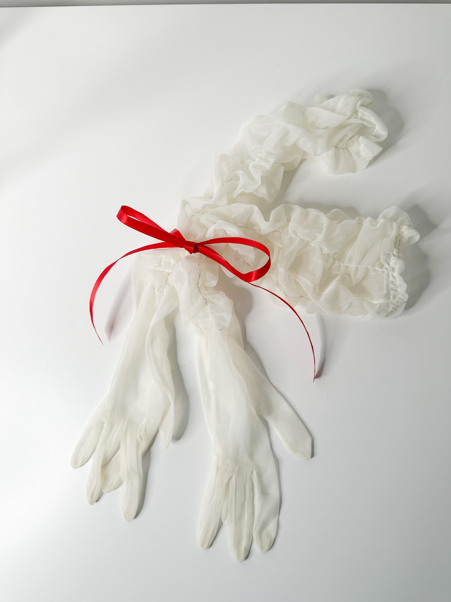 Vintage White Ruched Evening Gloves | Vintage White Elbow Length Evening Gloves