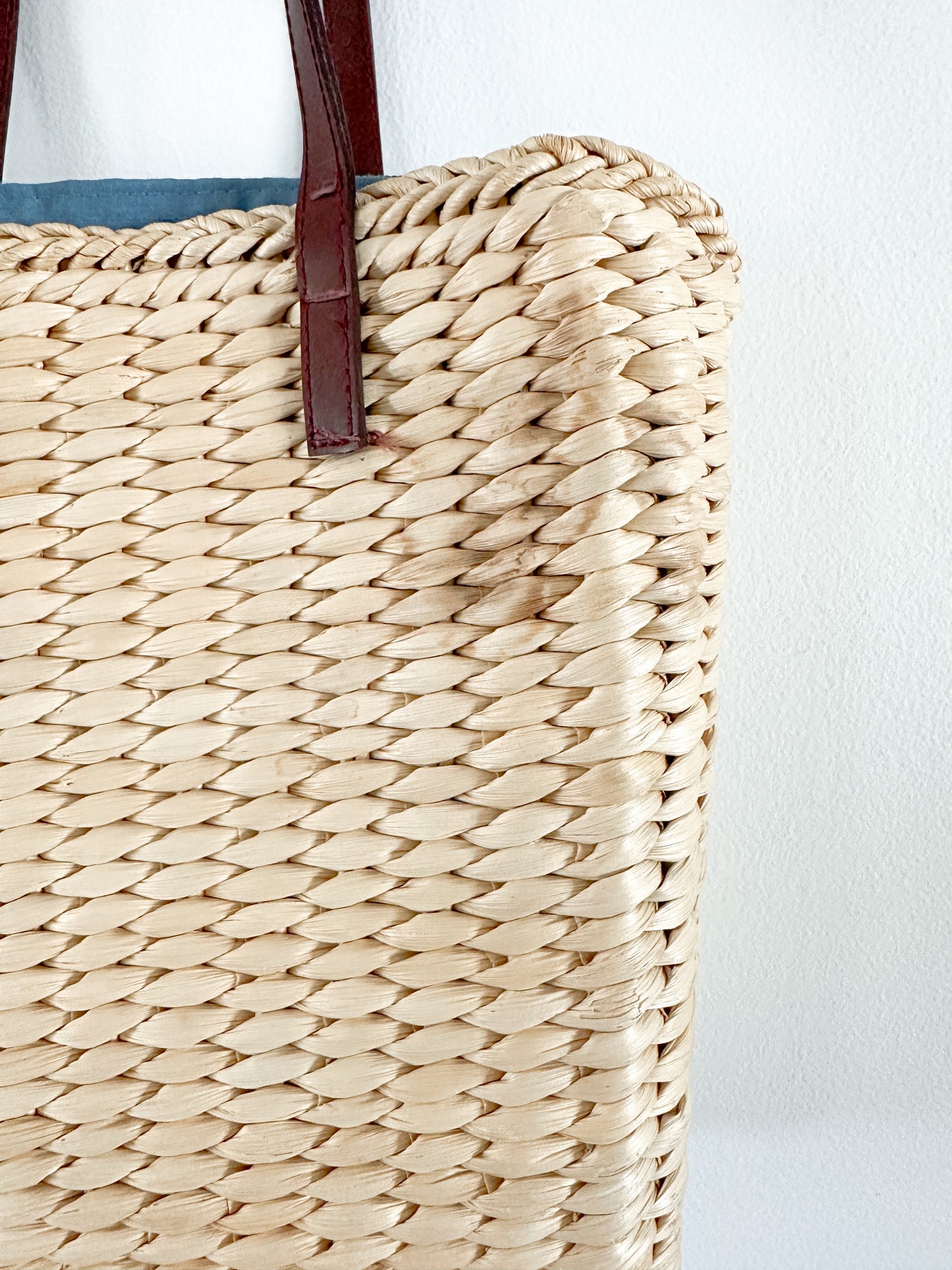 Vintage Straw Purse with Blue Flowers and Vegan Leather | Vintage Summer Purse