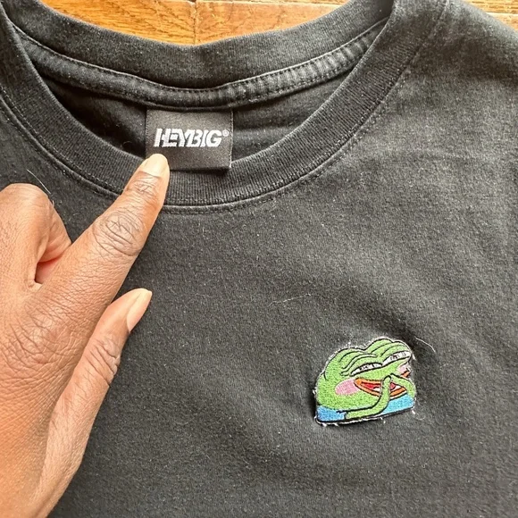 HeyBig Pepe the Frog Tshirt Black | Size: Small