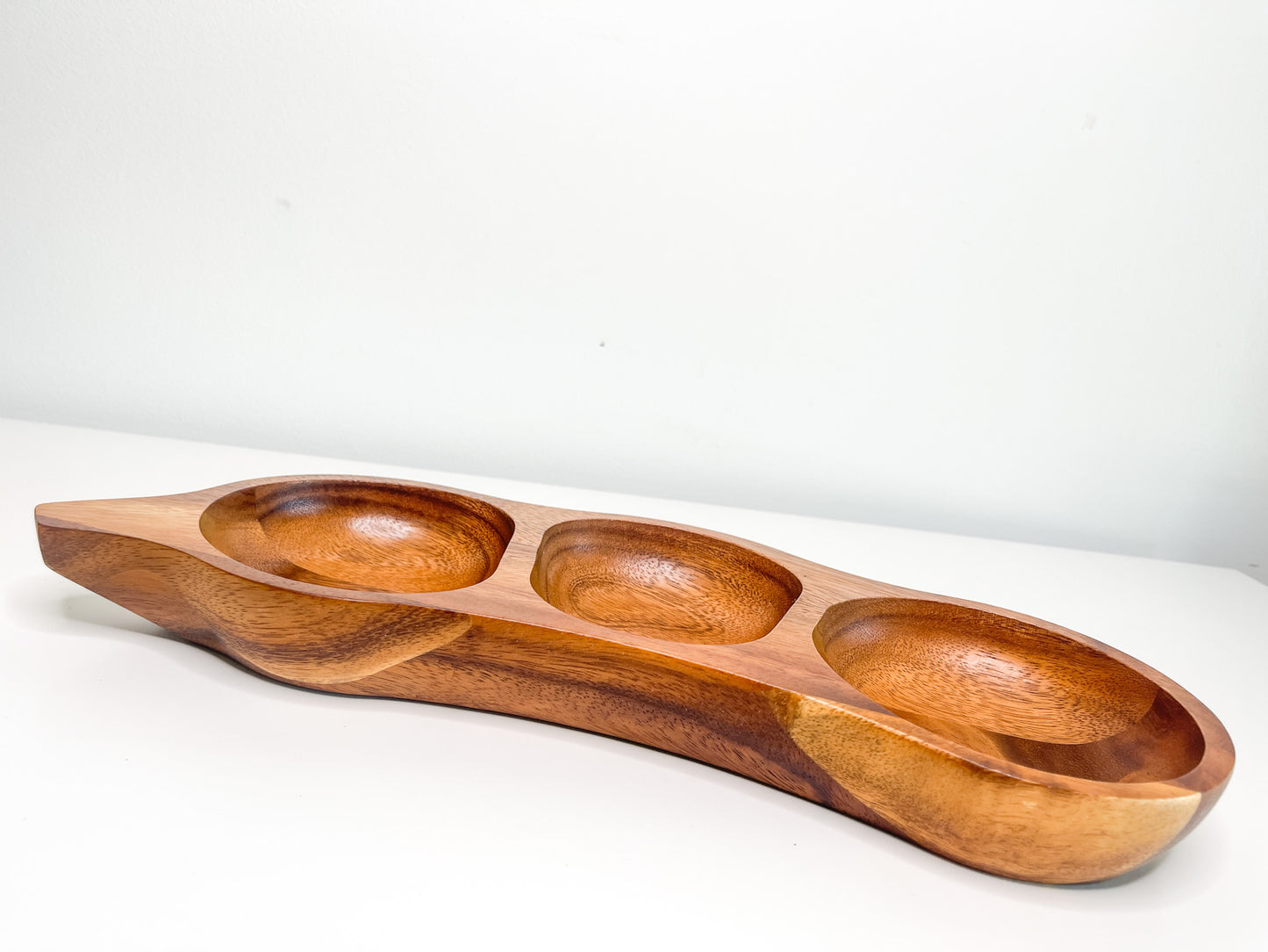 Vintage Bean Shaped Handcrafted Monkey Pod Wooden Tray| MCM Wooden Tray | Vintage Wooden tray | Scandi home decor