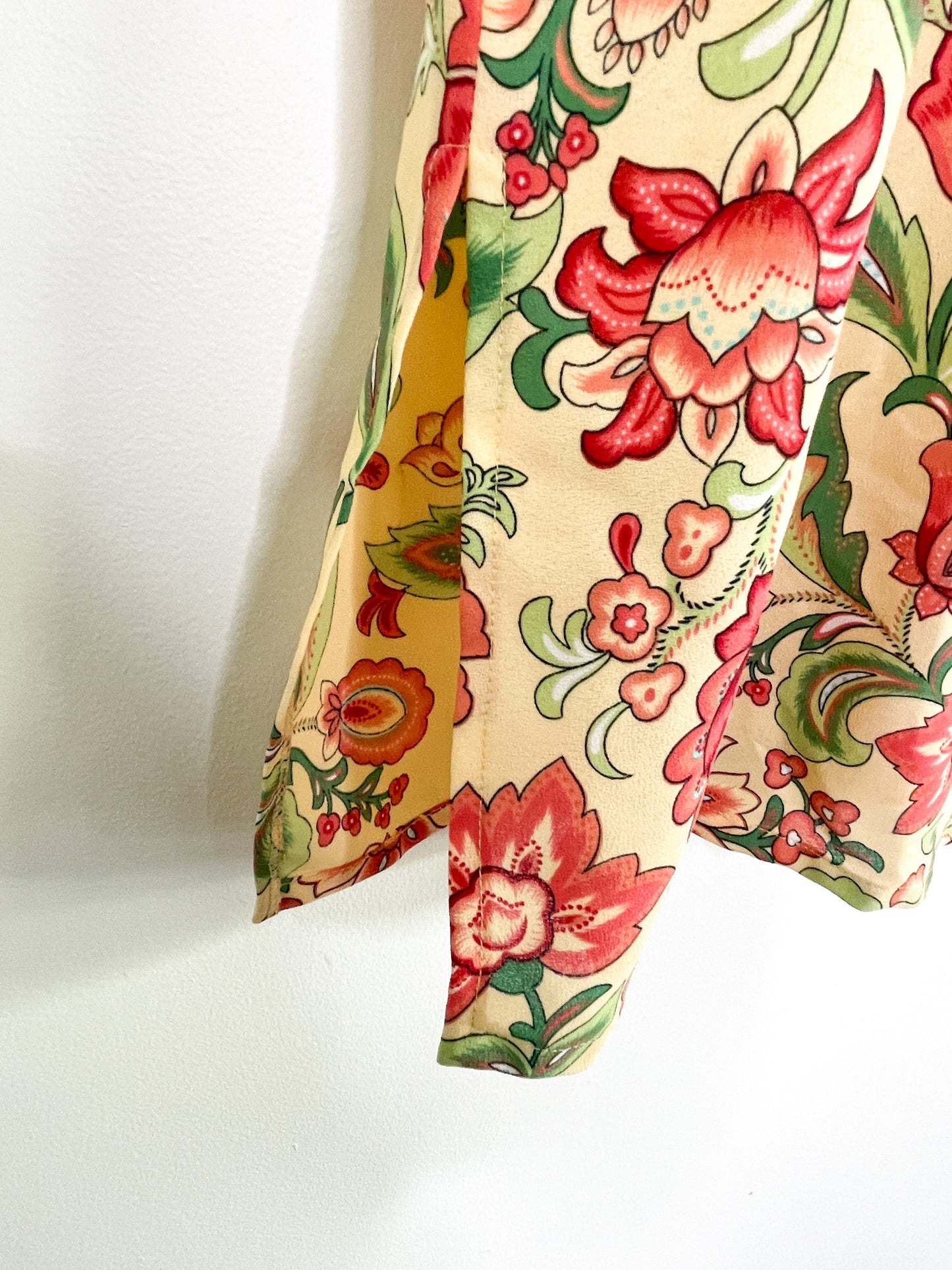 Vintage Gene M. Guzman Floral Printed Blouse | Vintage Short Sleeved Floral Blouse |