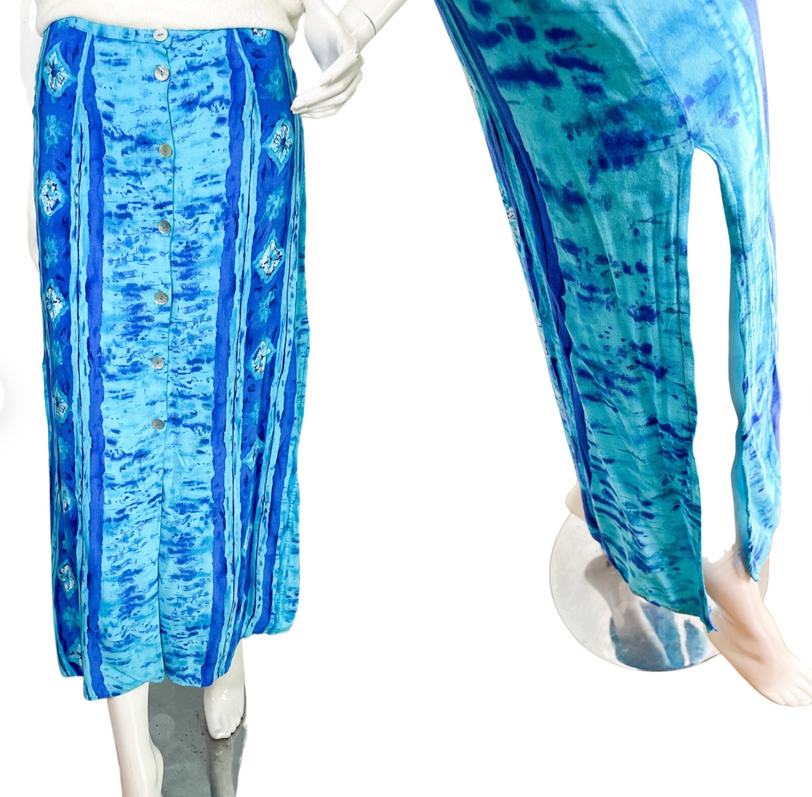 Vintage Blue Printed Orchid Skirt with shell Buttons | Vintage Boho Skirt| Blue Pattern vintage skirt