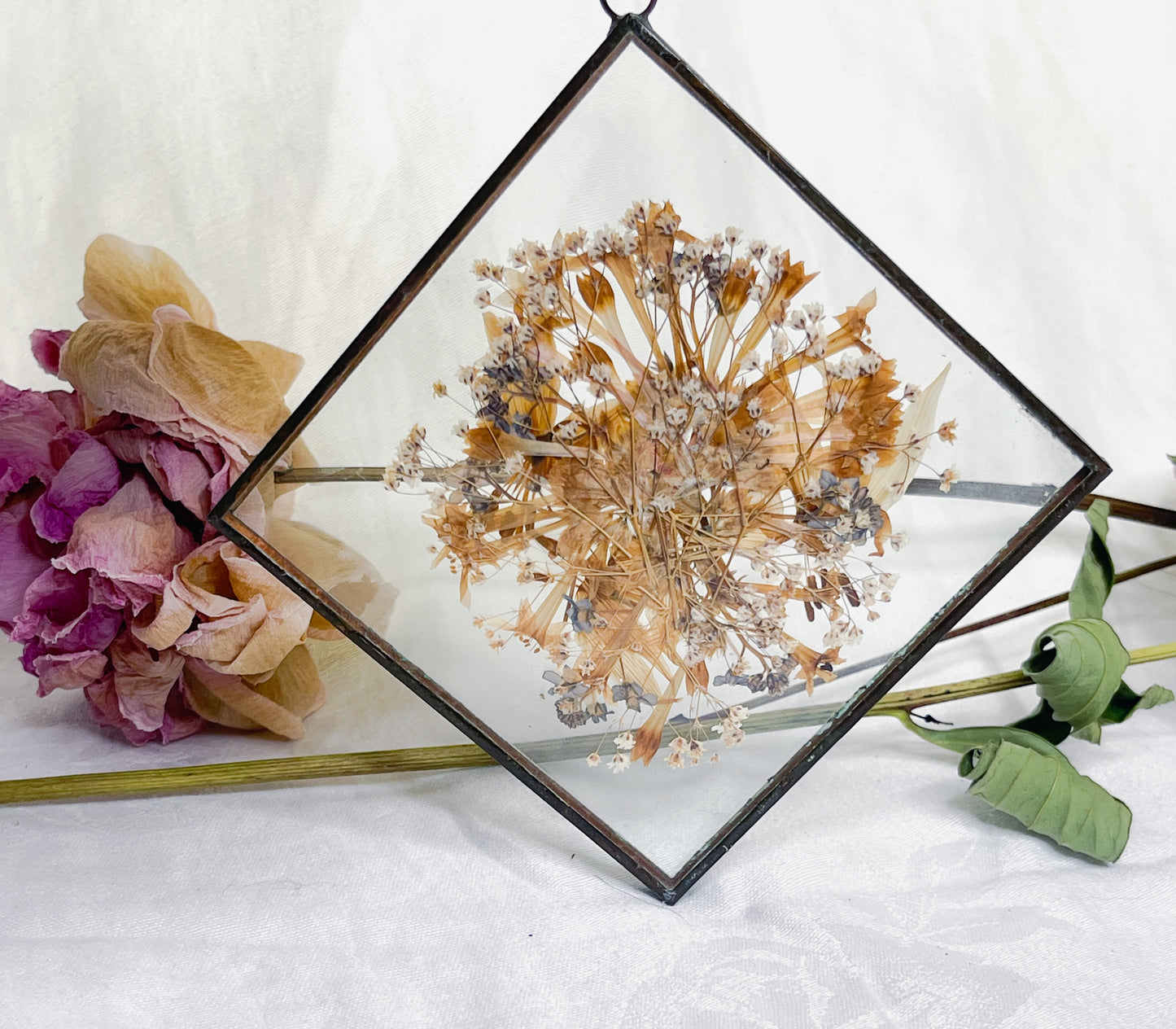 Vintage Glass Pressed Flowers Suncatcher - Diamond Shaped