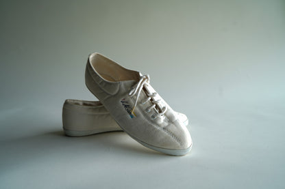 Vintage L.A. Gear Canvas Shoes in a Size: 10 | Vintage 90s Sneakers