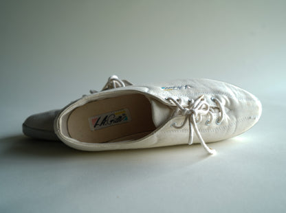 Vintage L.A. Gear Canvas Shoes in a Size: 10 | Vintage 90s Sneakers