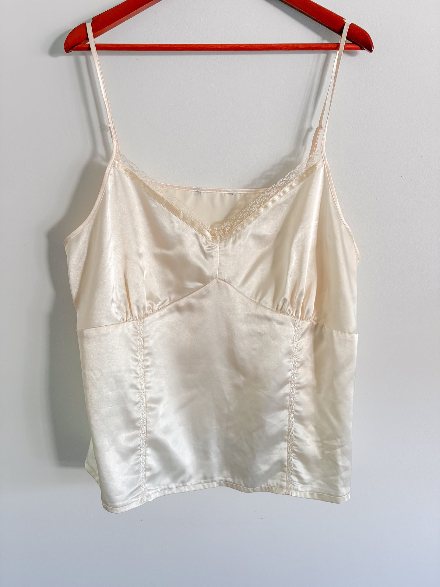 Vintage White Lace Camisole – Embroidered Sweetheart Neckline Lingerie Top, Plus Size 2XL