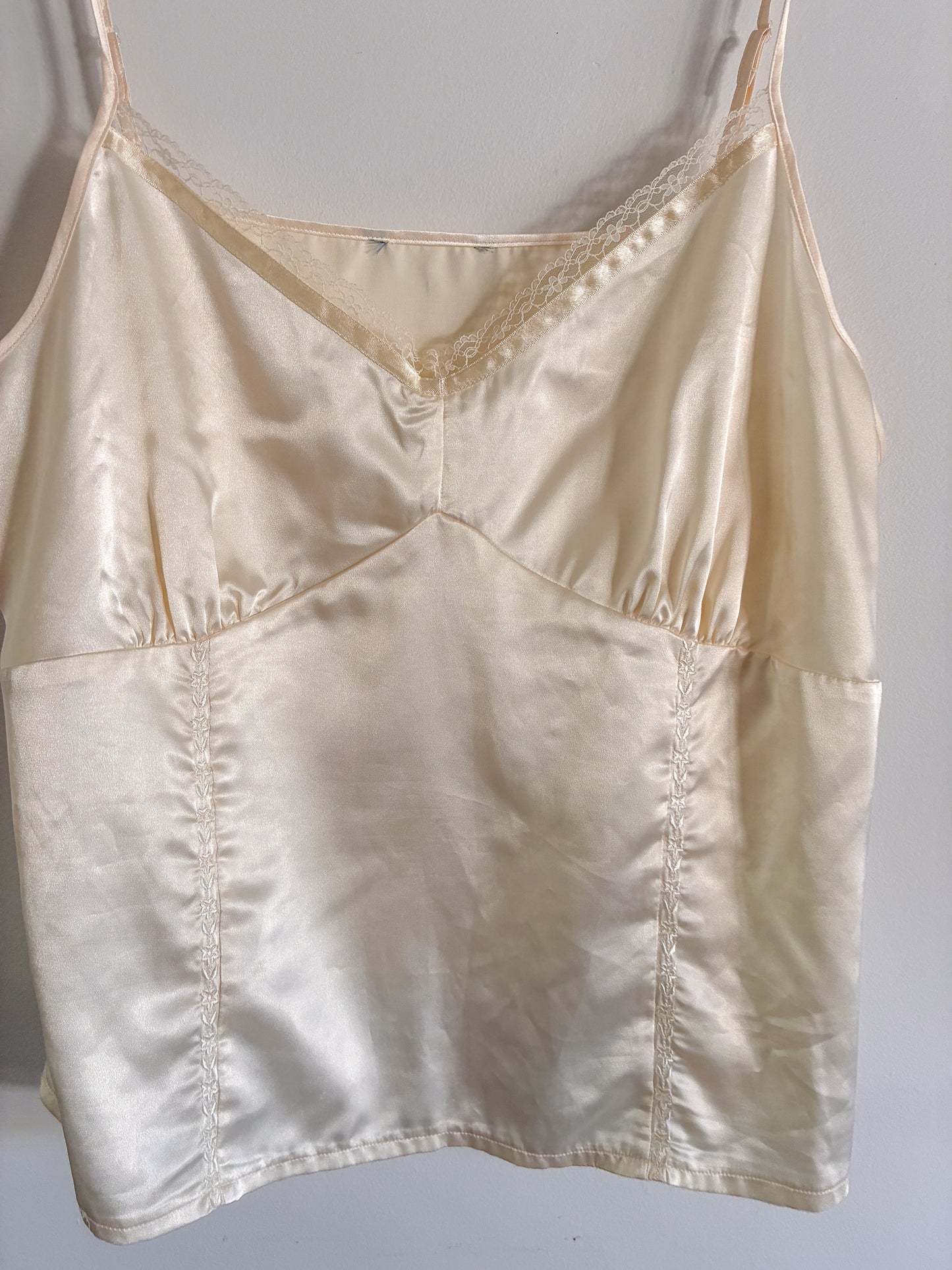 Vintage White Lace Camisole – Embroidered Sweetheart Neckline Lingerie Top, Plus Size 2XL