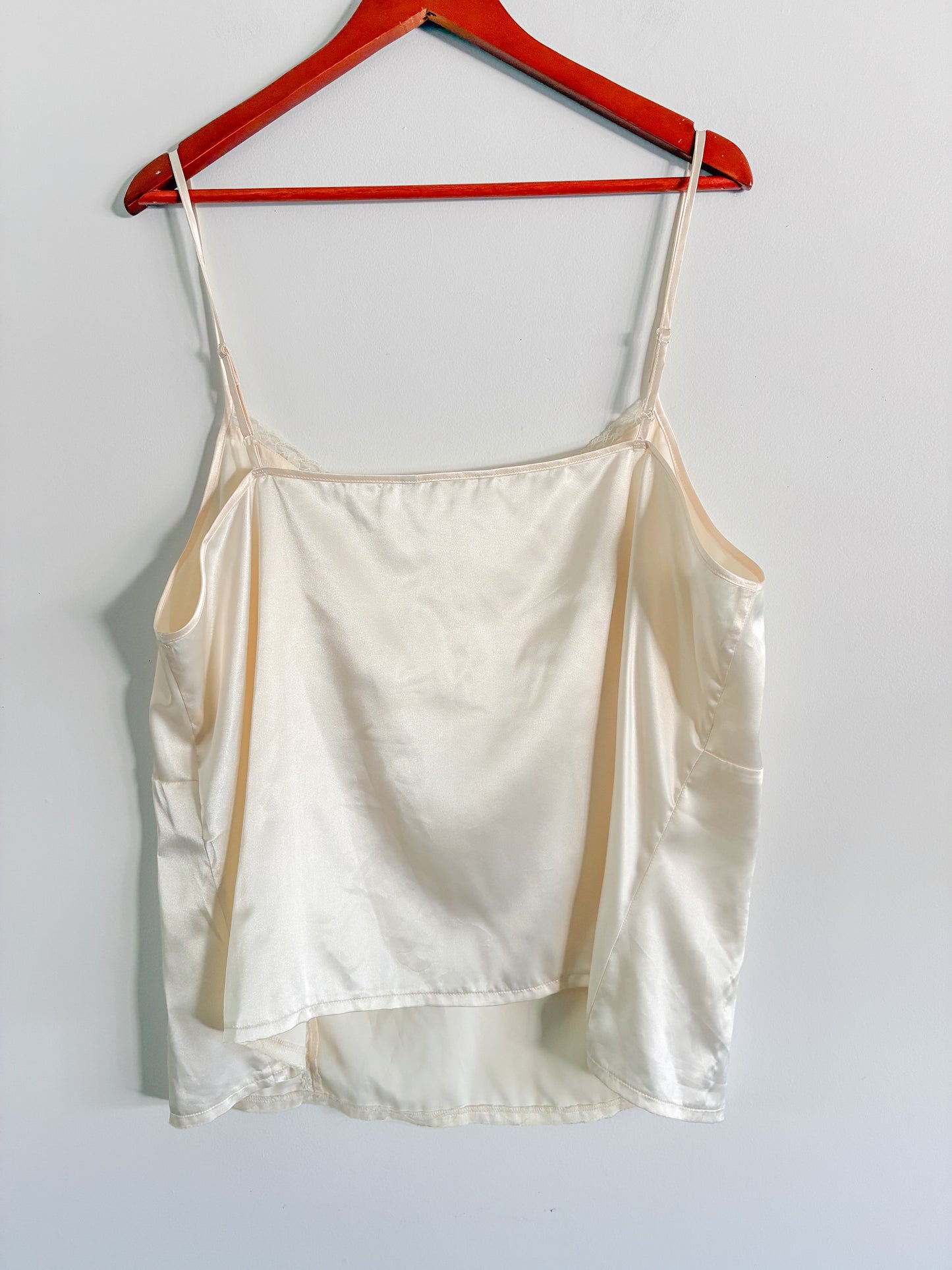 Vintage White Lace Camisole – Embroidered Sweetheart Neckline Lingerie Top, Plus Size 2XL