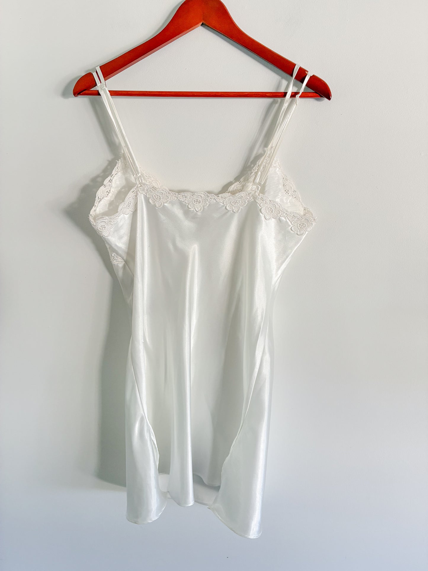 Vintage White Lace Lingerie – Rose Passion Nightgown with Criss-Cross Spaghetti Straps, Size Large