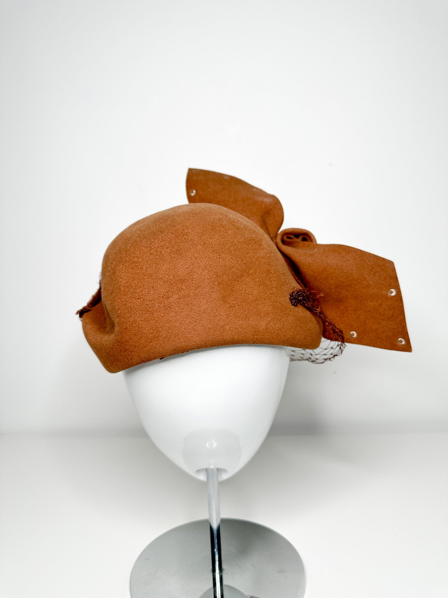 Woodwards Vancouver Brown Wool Hat with Felt Flower detail | Vintage church hat | Vintage Easter hat| Everyday Vintage Hat