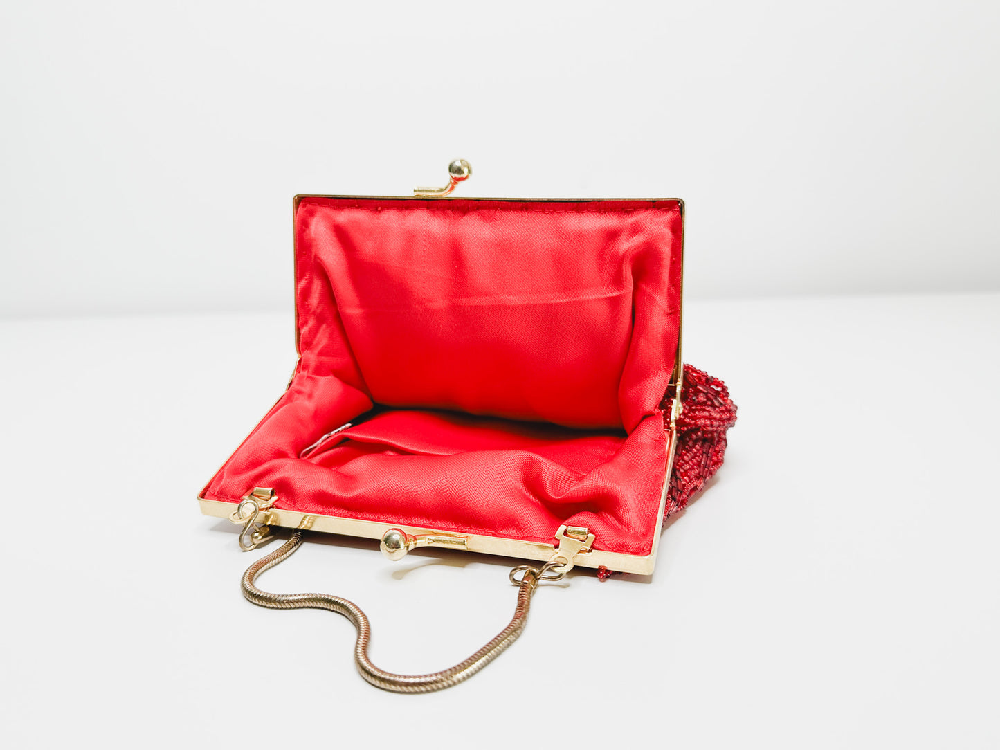 Red Beaded Shell Shaped Cocktail Purse with Gold Hardware