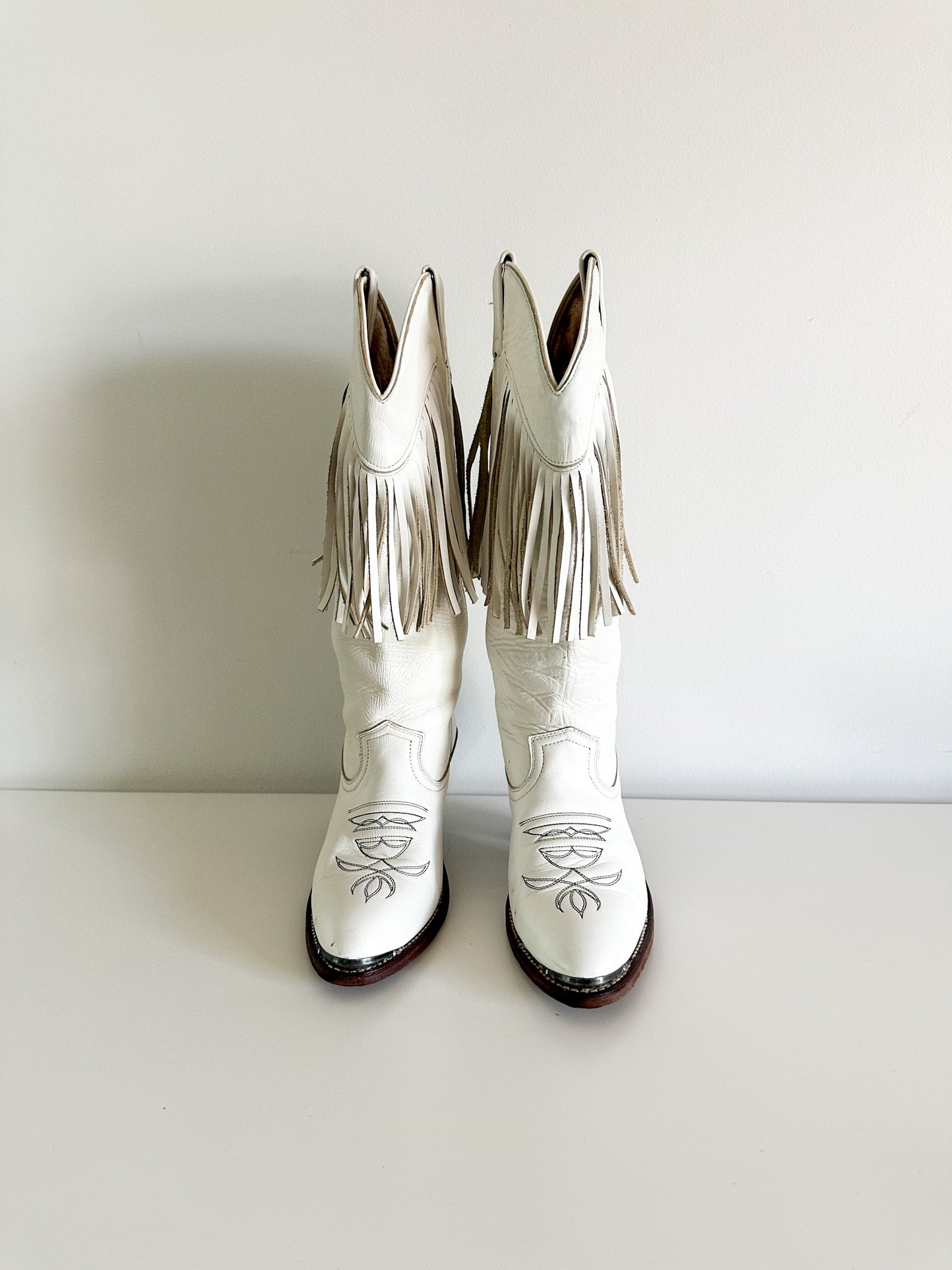 Vintage Boulet White Fringed Cowboy/ Cowgirl Boots| Made in Canada | White Cowboy Boots | Women's Size 8