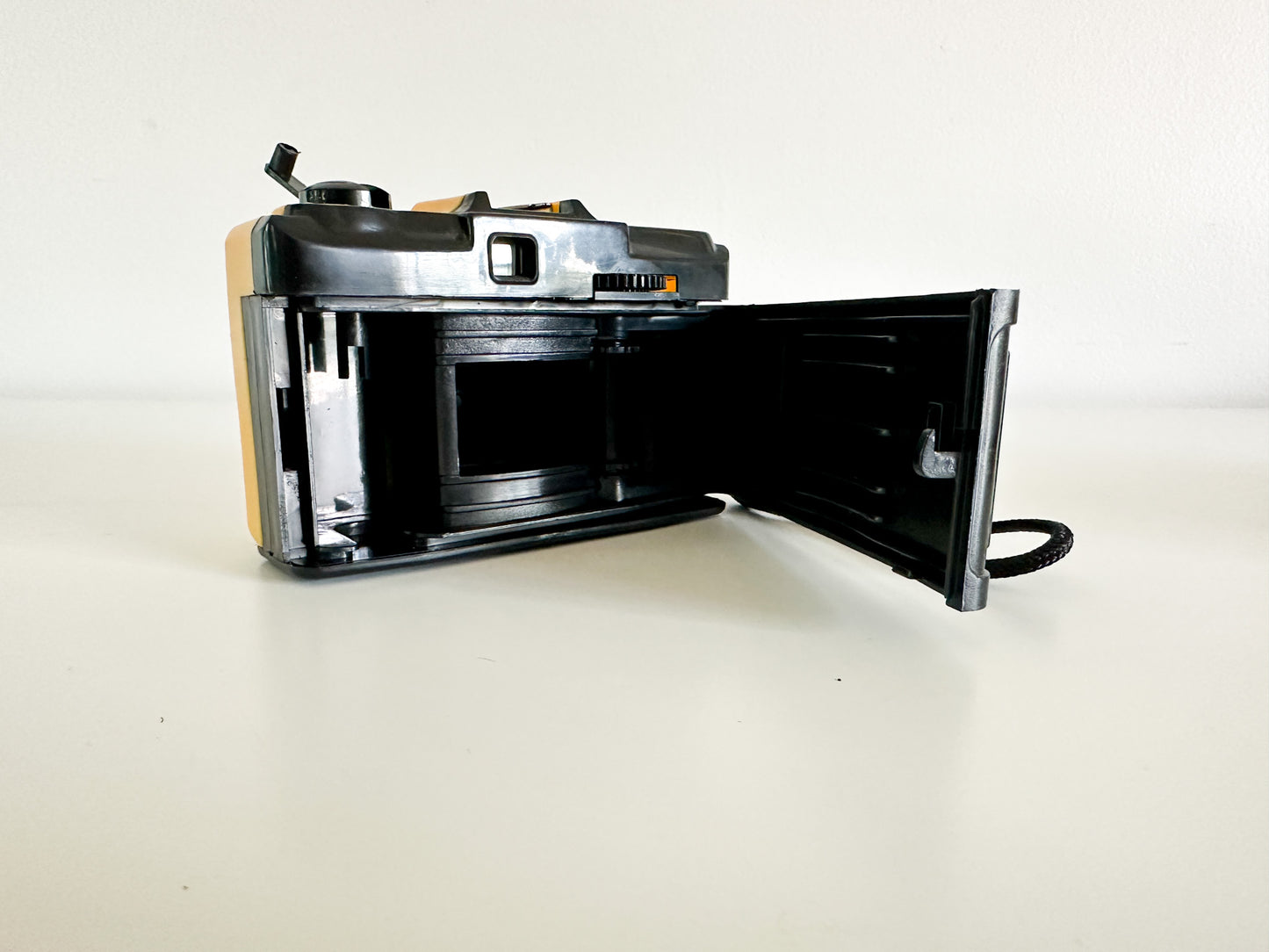 Ultronic Camera | 35 mm Vintage Camera | 1980s Focus Free Camera