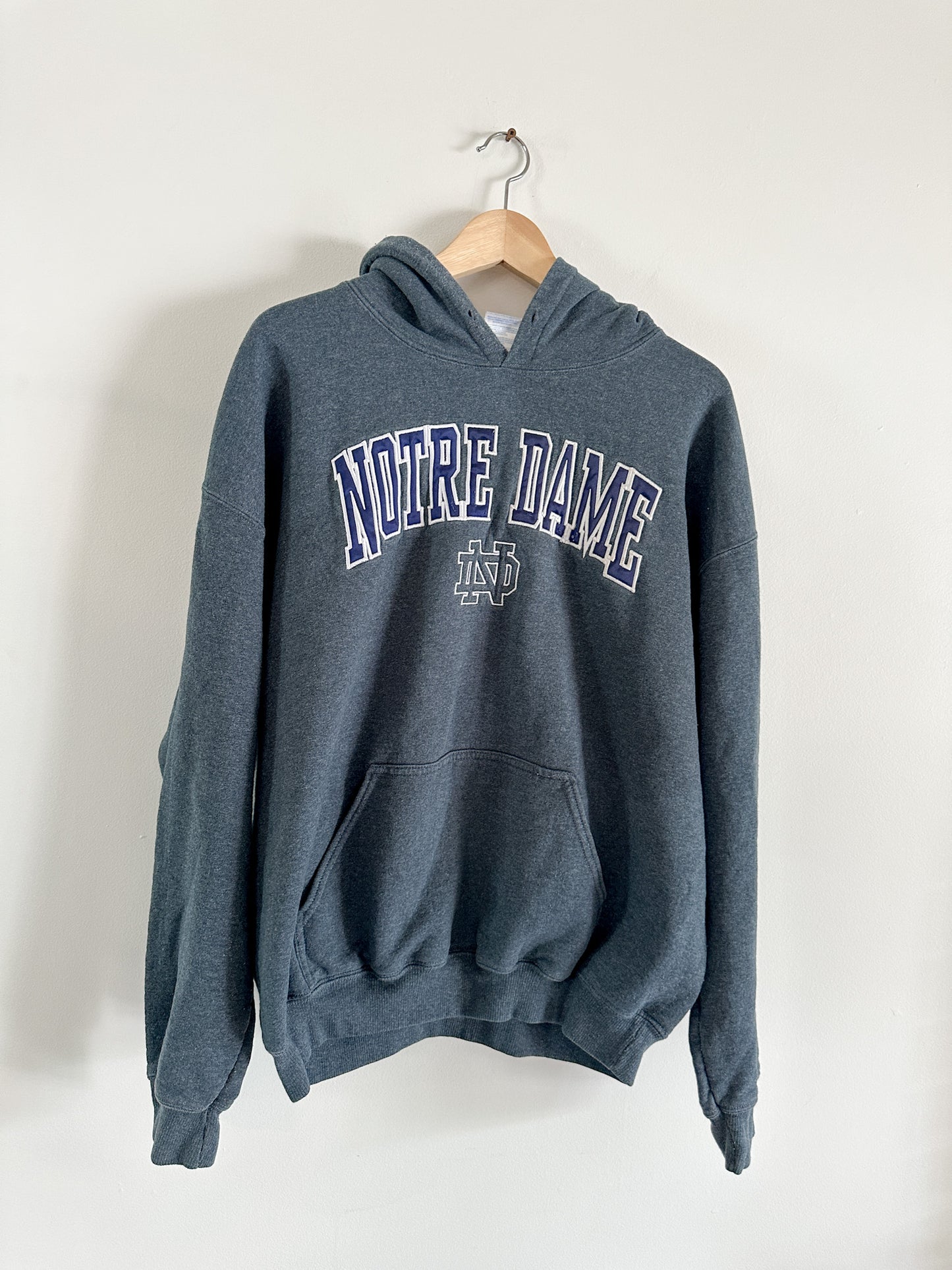 The Notre Dame Men's Sweater/Pull over | Fall Men's Fashion | Vintage Fall Mens Fashion | Size: Large