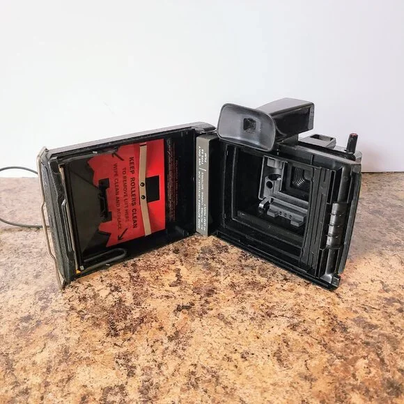 Vintage 1970s Polaroid Square Shooter 2 Land Camera - Instant Film Camera