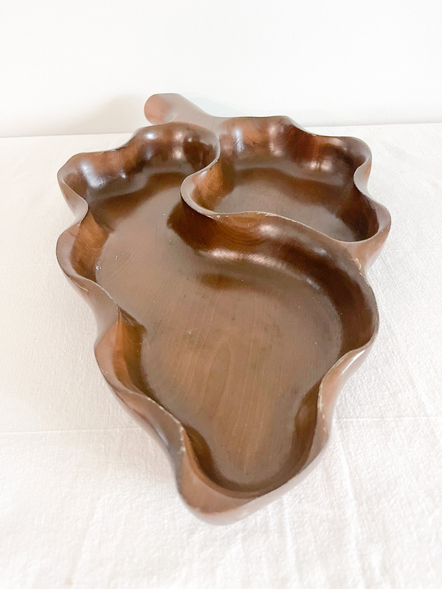 Vintage Monstera Leaf Shaped Monkey Pod Wooden Tray.