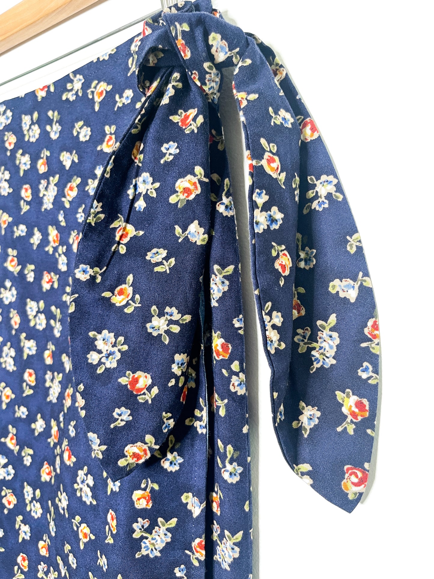 Vintage I.T. Studio Wrap Skirt | Vintage Floral Wrap Skirt | Floral calf-length Skirt|90's fashion