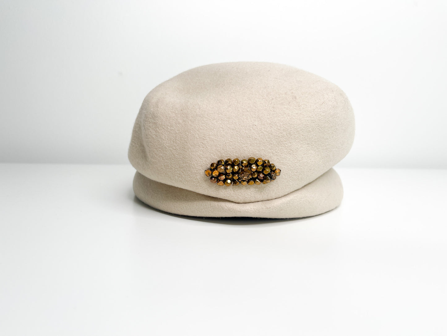 Vintage Hubbard Felt Company Canada Cream Hat with Rhinestone Embellishment| Vintage Cream Felt Hat | Made in Canada