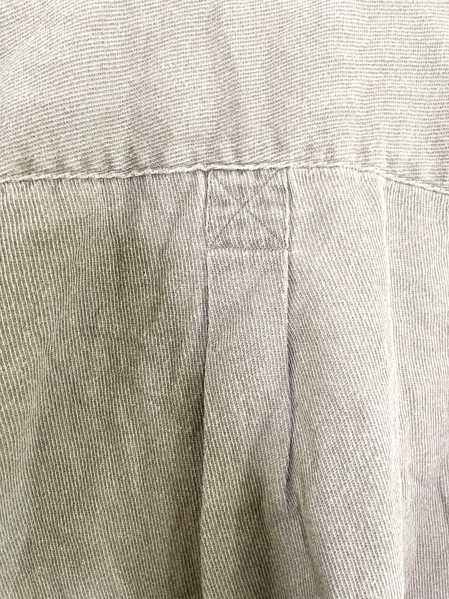Eddie Bauer Brown Long Sleeved Corduroy Shirt | Vintage 2XL Brown Long Sleeved Corduroy shirt