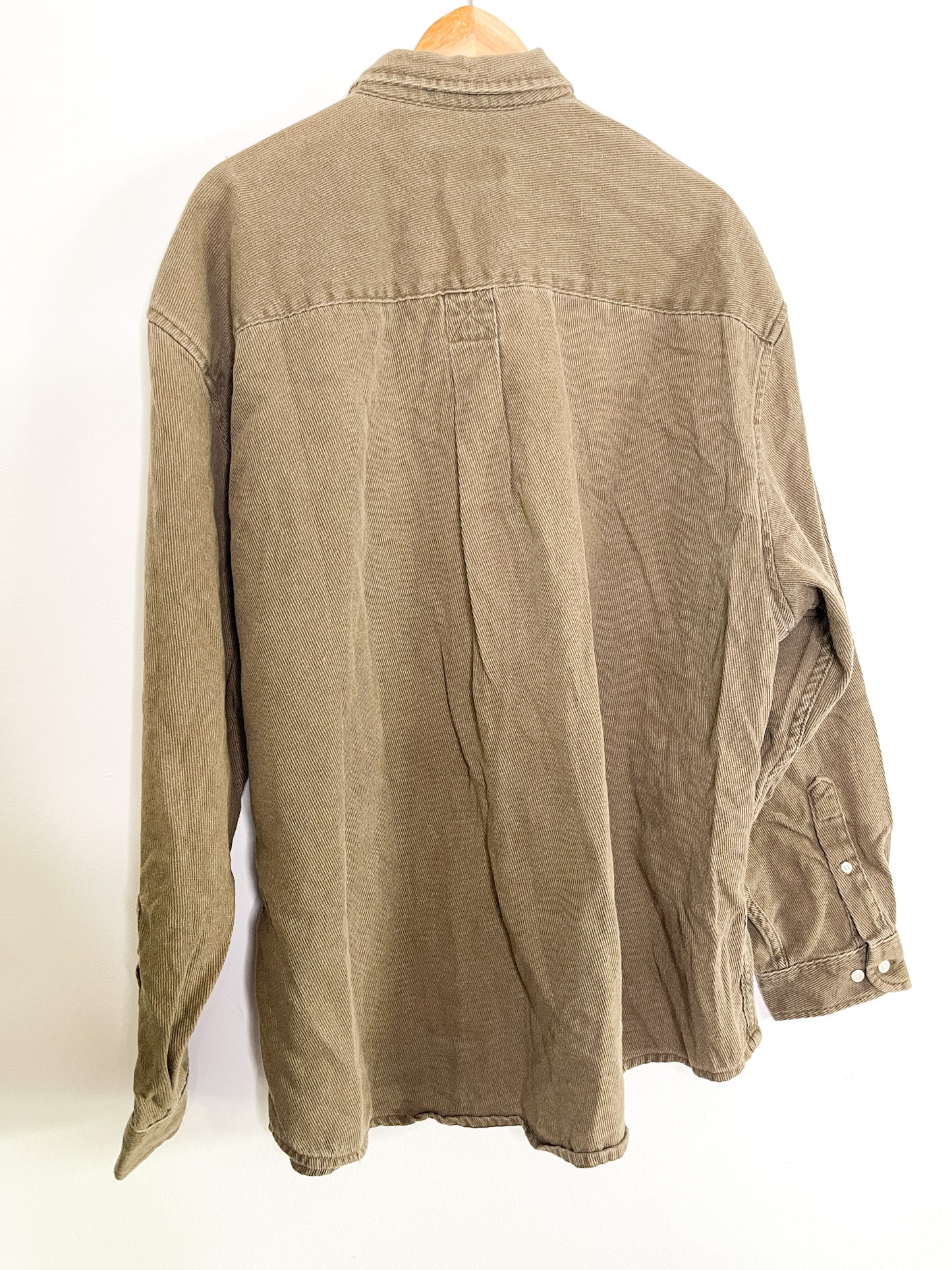Eddie Bauer Brown Long Sleeved Corduroy Shirt | Vintage 2XL Brown Long Sleeved Corduroy shirt