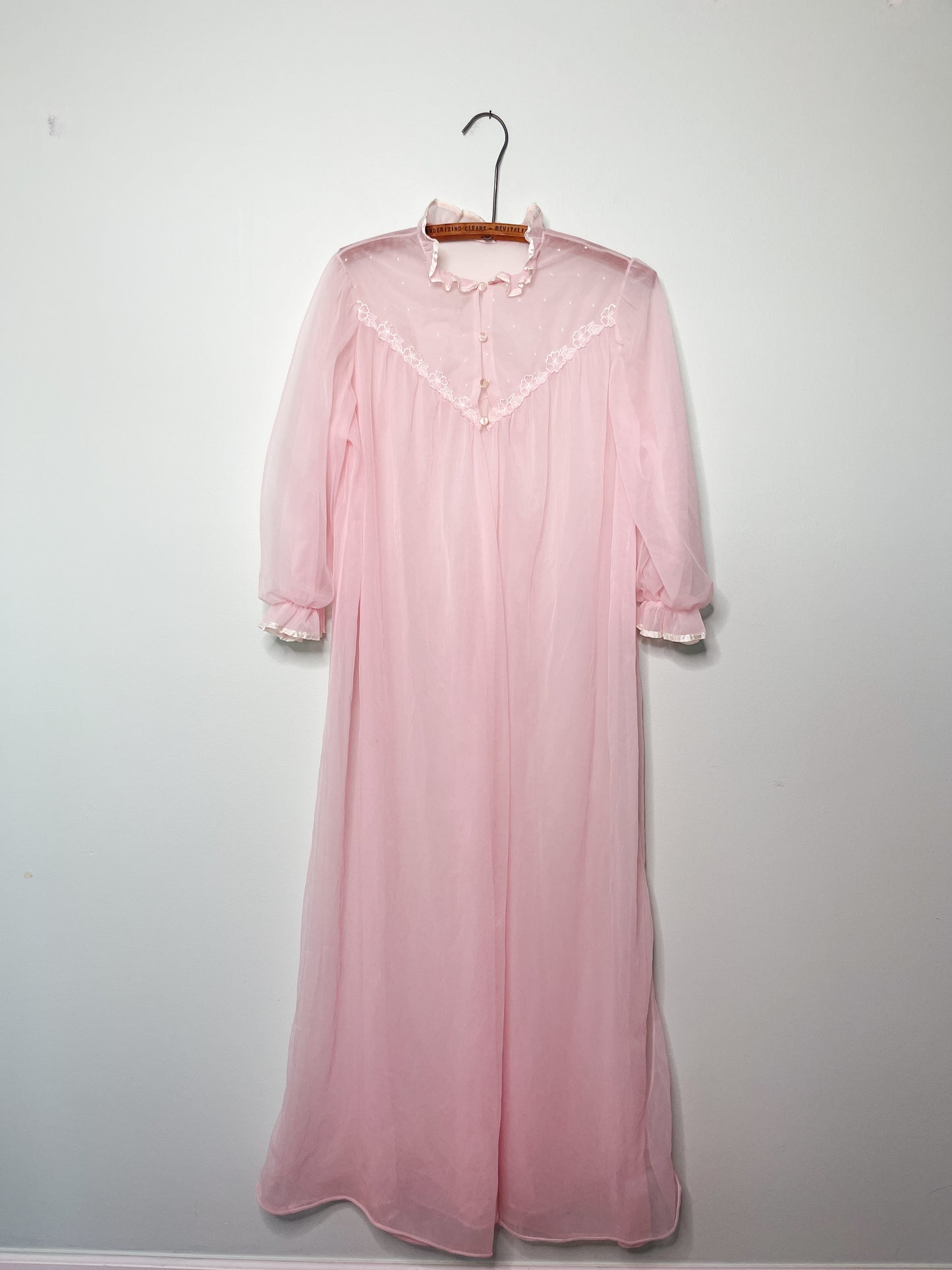 Vintage Patricia sheer pink duster/robe